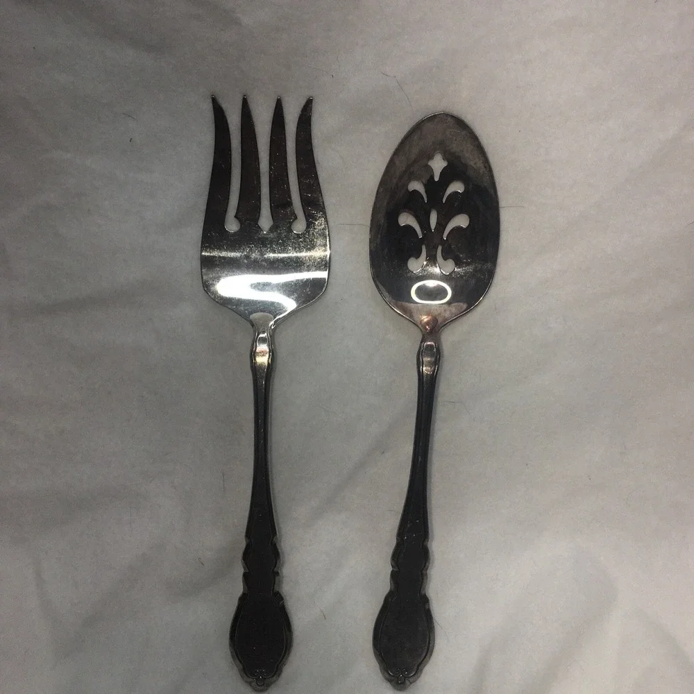 1881 ROGERS VINTAGE 1978 ALOUETTE PATTERN SILVERPLATE MEAT FORK & Slotted SPOON
